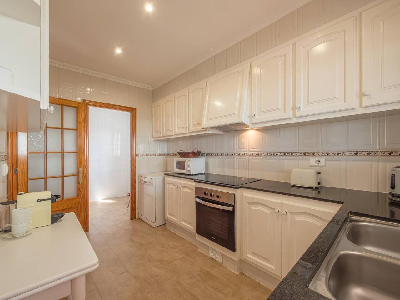 Villa Sur Binisafua Екстер'єр фото
