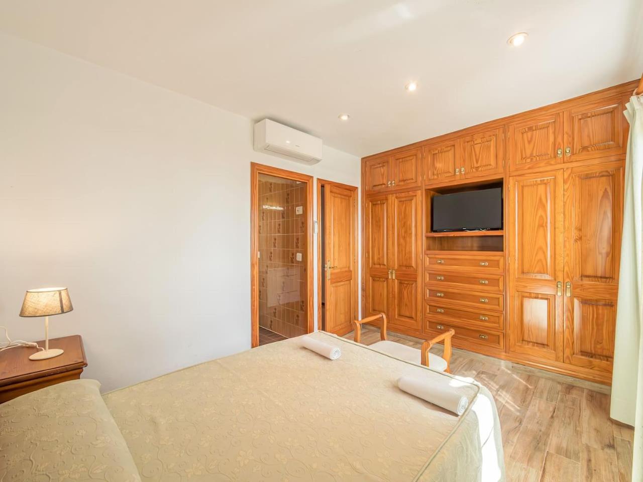Villa Sur Binisafua Екстер'єр фото