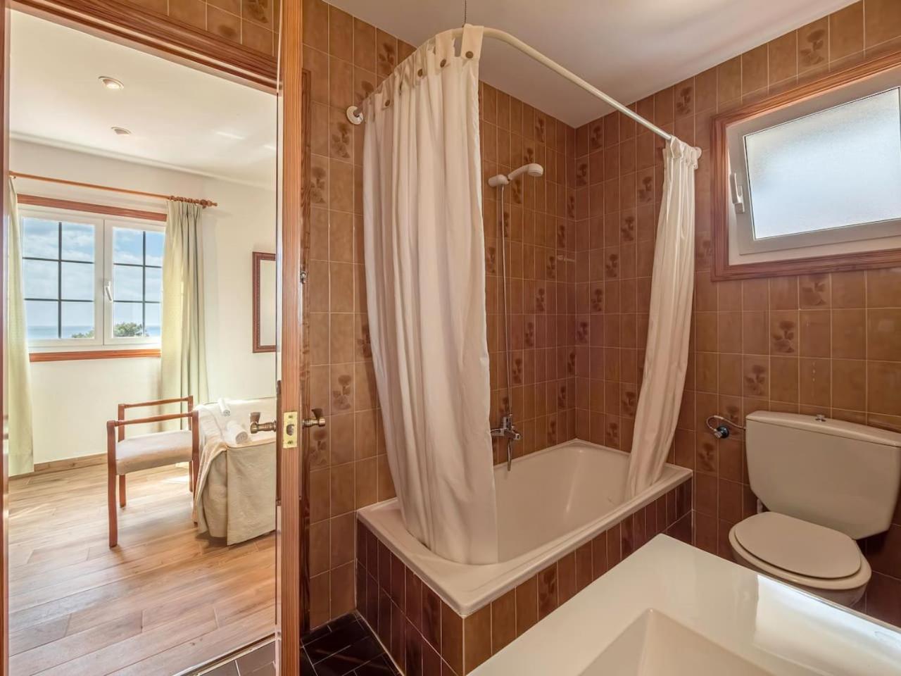 Villa Sur Binisafua Екстер'єр фото