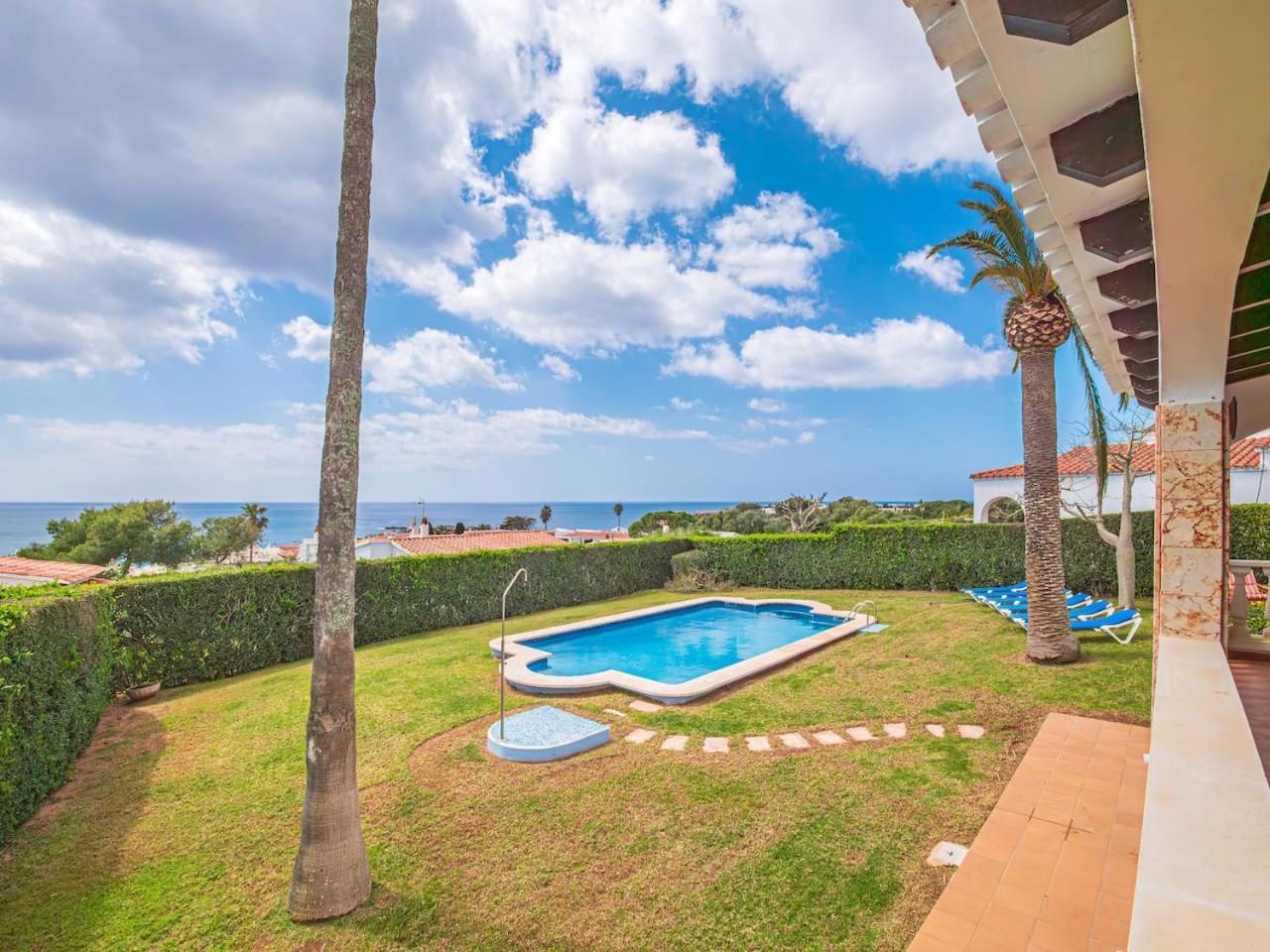 Villa Sur Binisafua Екстер'єр фото